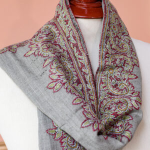 Kashmiri Sozni Staller 02