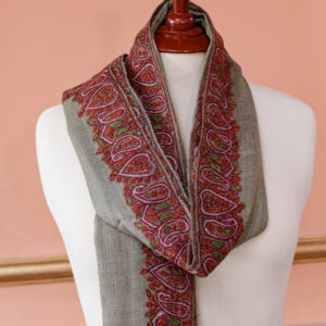 Kashmiri Sozni Staller 01